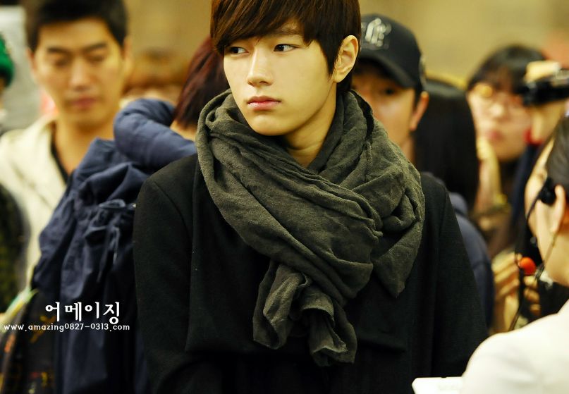 Young Woo фотография #29