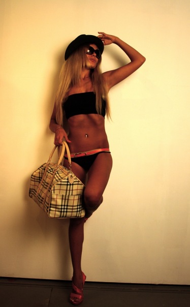 Julia Cinnamon фото №2