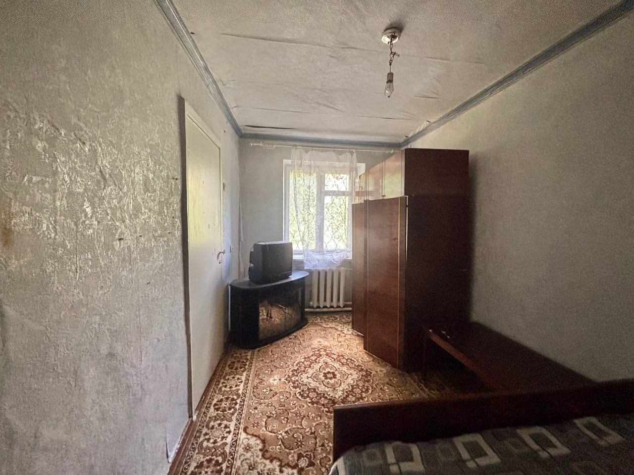 Продам 3-комн. Городок завода ОР, ул. Калугина, 1/5 эт., квартира не угловая, 55 кв.м., дом кирпичный, санузел раздельный, газовая колонка, квартира требует ремонта. Цена 4 300 000₽. +79591730175 Татьяна, +79591695183 Роман ...