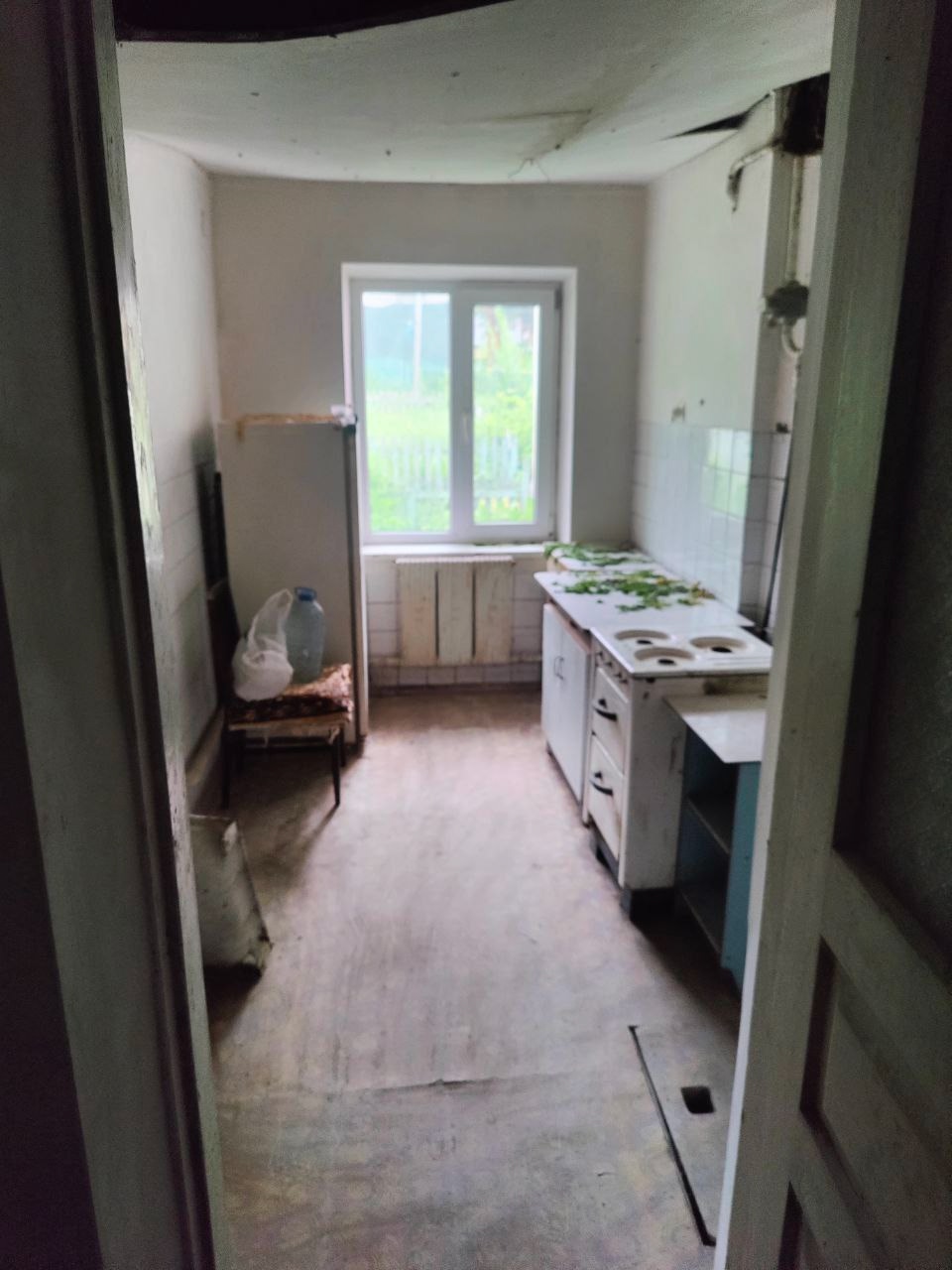 Продаётся 2-х комнатная квартира на земле в Луганске (район парка Горького) ✅44кв.м ✅под ремонт ✅удобства на улице ✅в доме- свет, газ, вода, канализация ✅окна МП ✅фасад утеплен ✅в шаговой доступности парк Горького ✅Рядом школа,садик,магазины ✅Земли 2.5 сот ✅сарай с погребом ✅, хозяин один в городе ✅Цена 1 800...